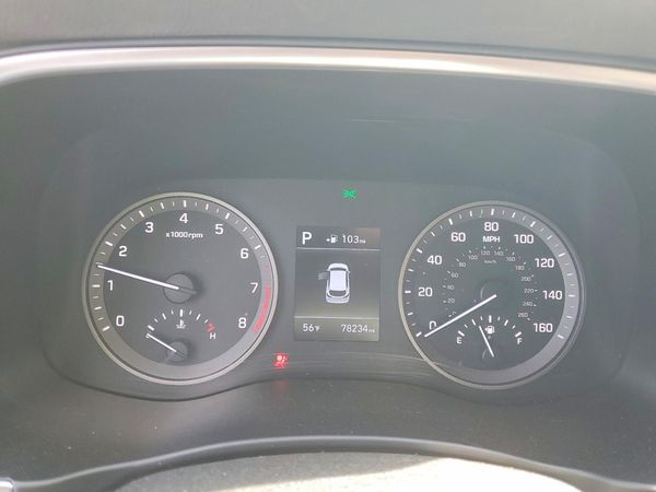 2020 HYUNDAI TUCSON SE