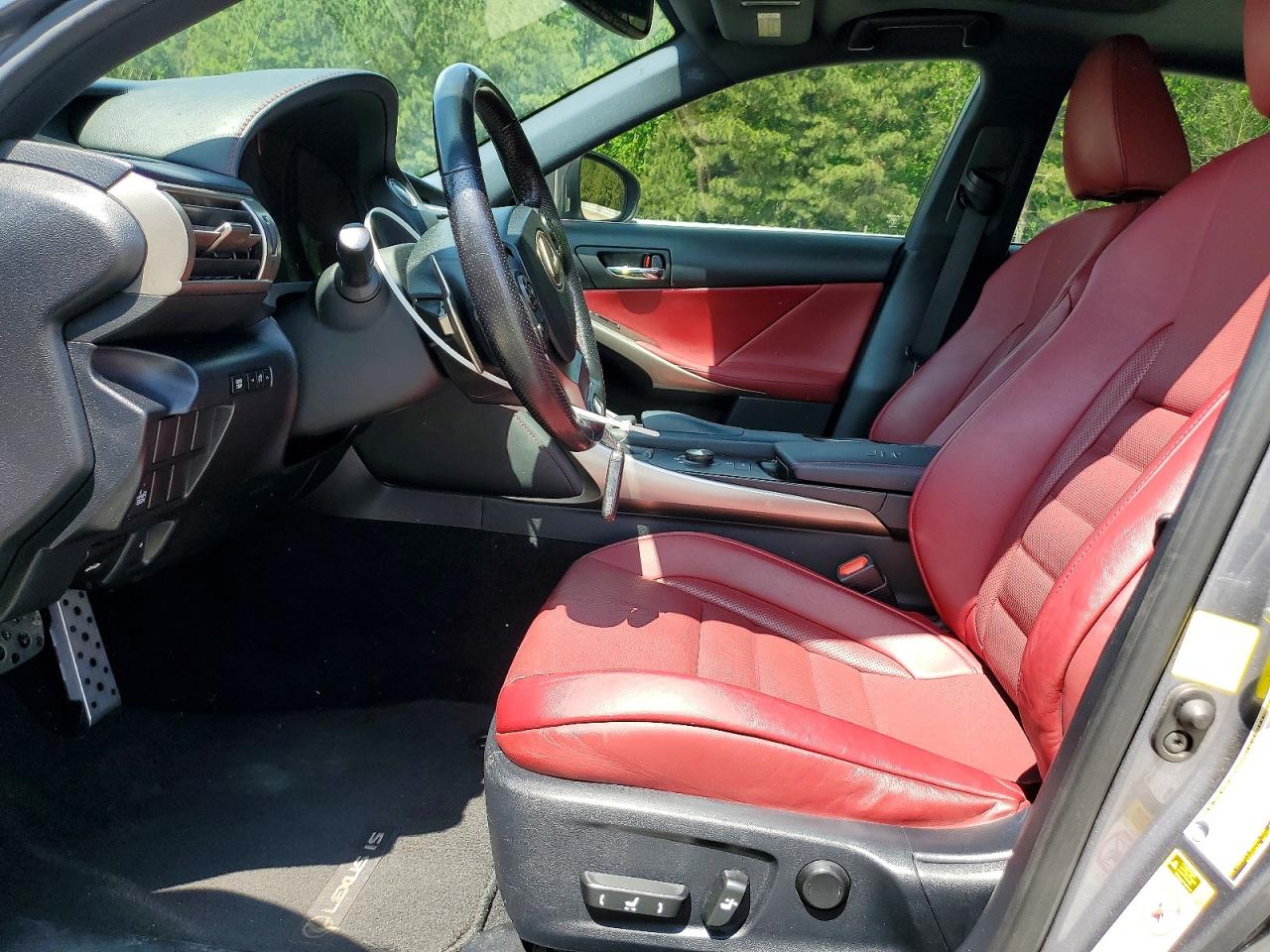 2016 LEXUS IS 200t