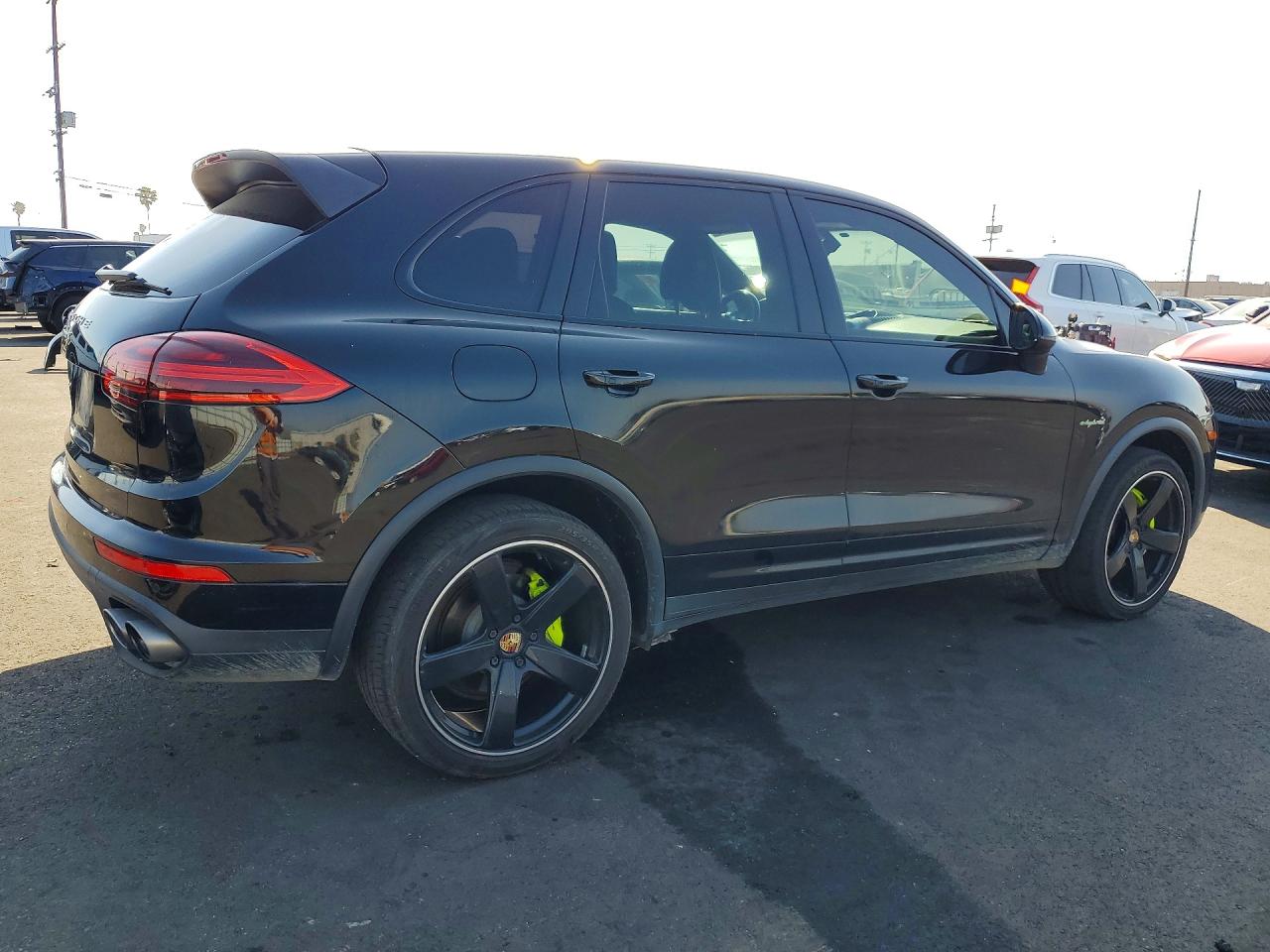 2016 PORSCHE CAYENNE