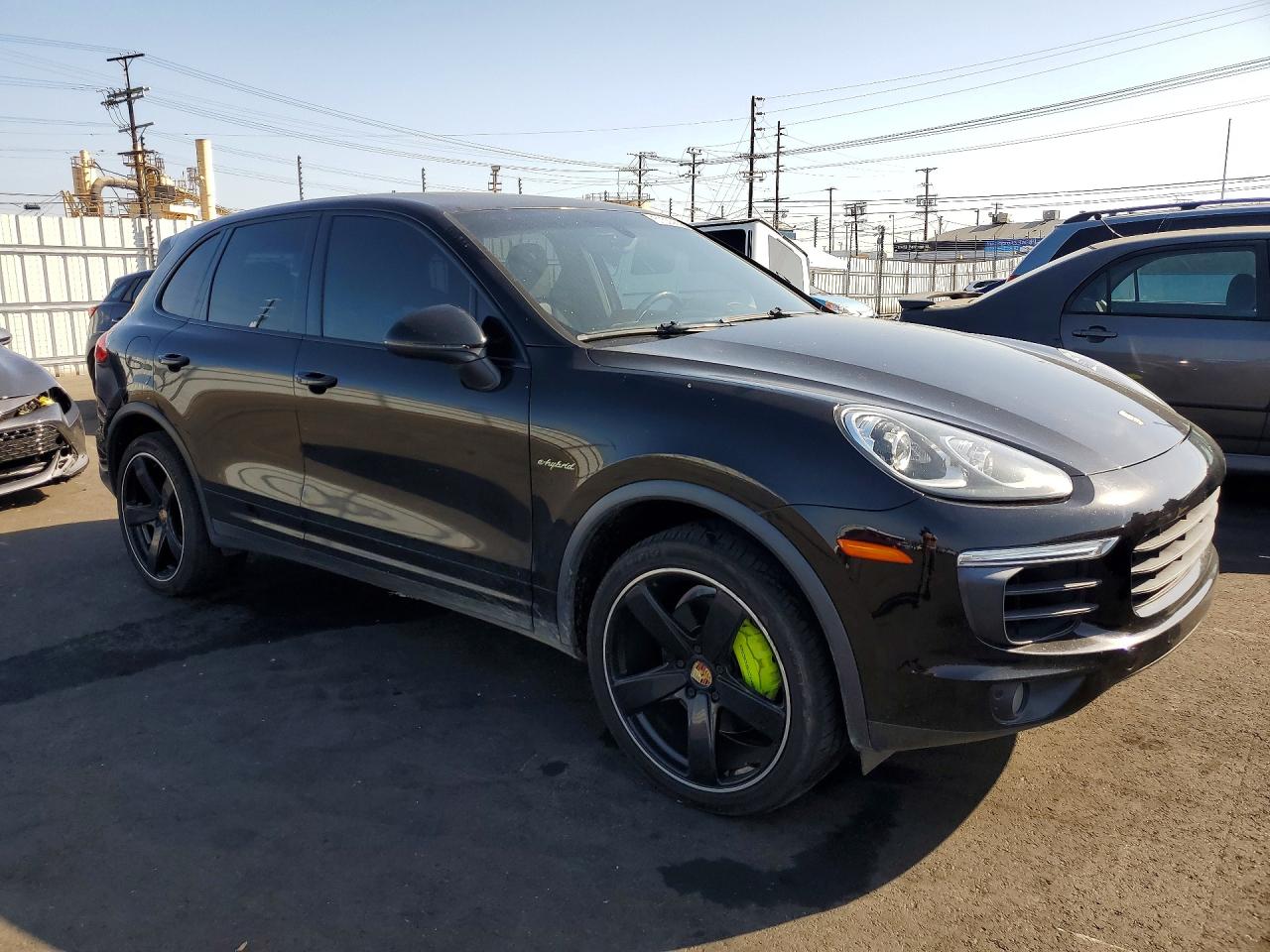 2016 PORSCHE CAYENNE