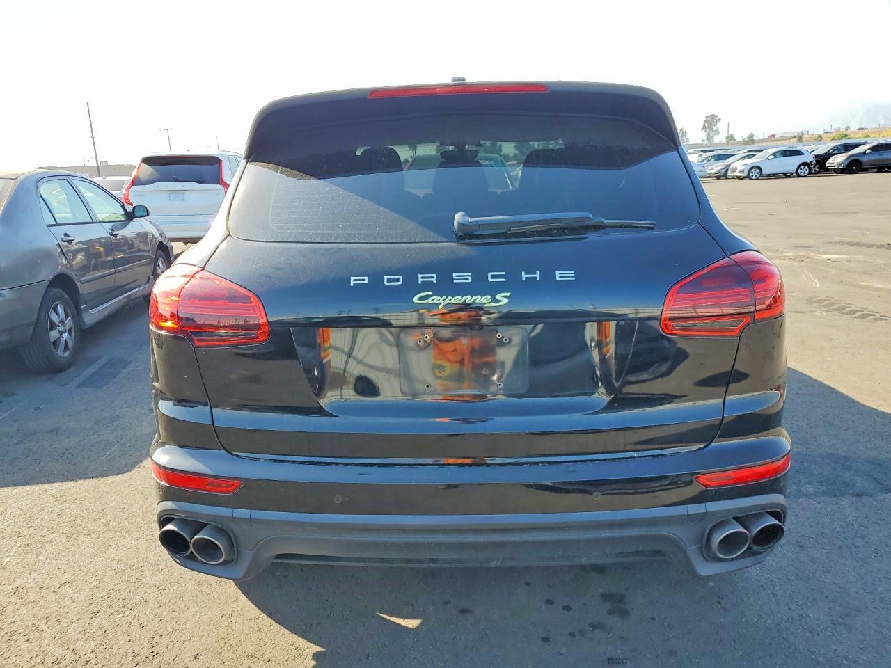 2016 PORSCHE CAYENNE