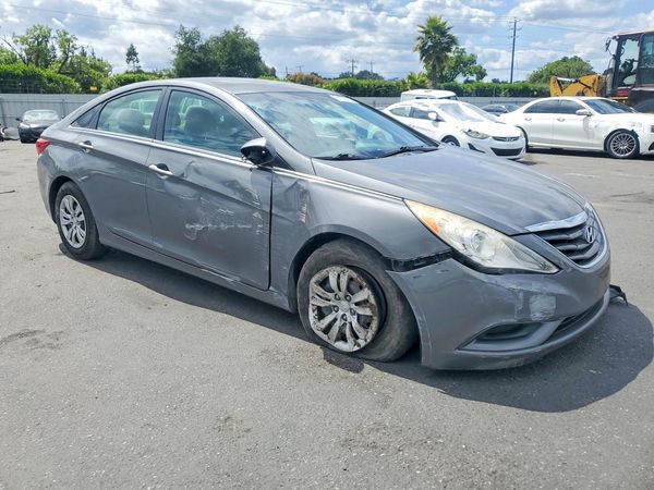 2013 HYUNDAI SONATA