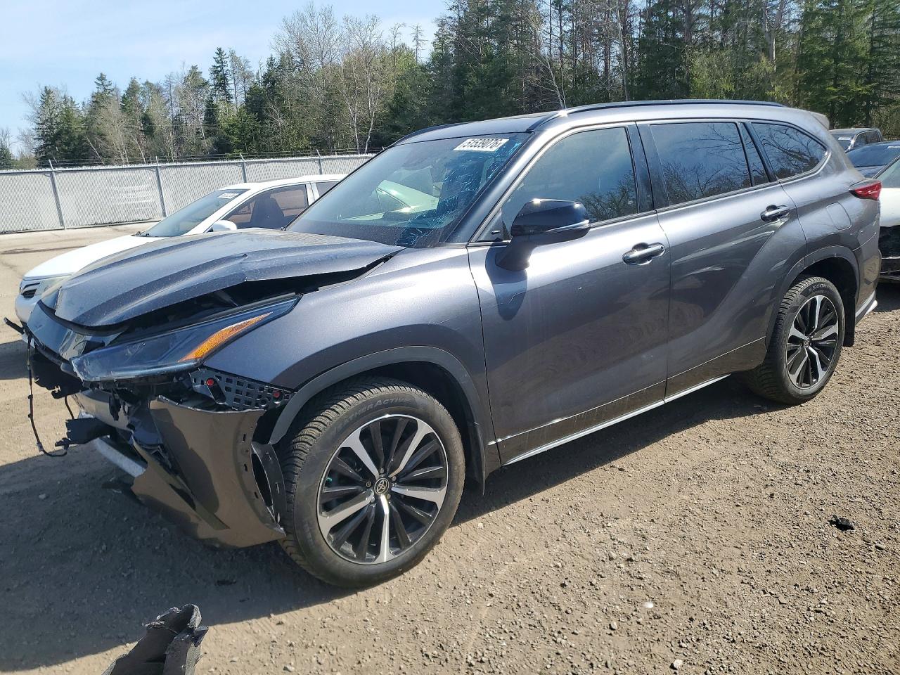 2021 TOYOTA HIGHLANDER XSE