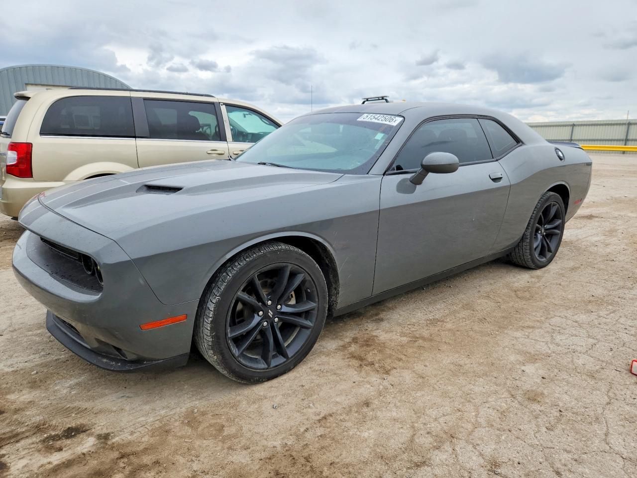 2017 DODGE CHALLENGER SXT