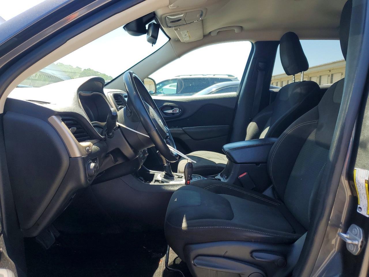 2017 JEEP CHEROKEE LATITUDE FWD