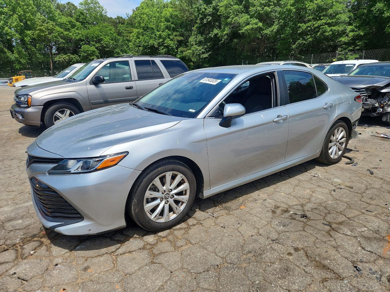 2018 TOYOTA CAMRY