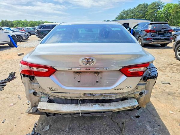 2018 TOYOTA CAMRY
