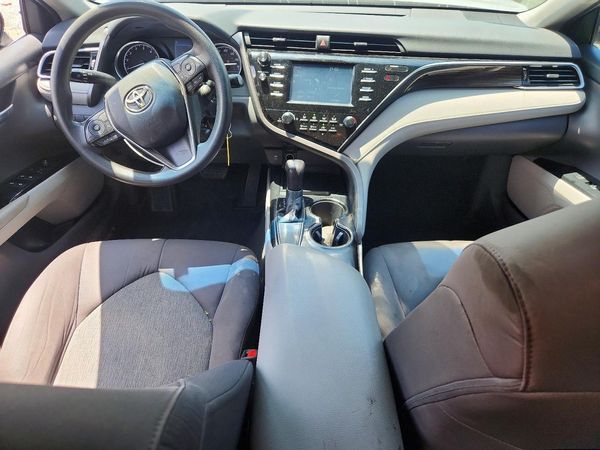 2018 TOYOTA CAMRY