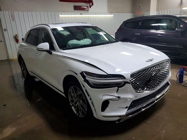 2025 GENESIS GV70