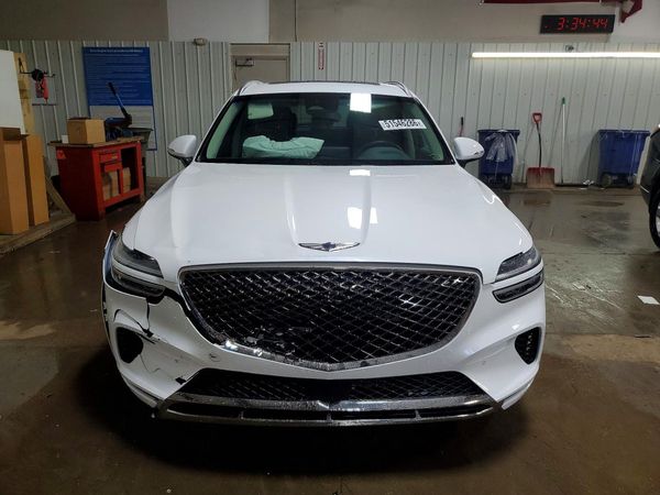 2025 GENESIS GV70