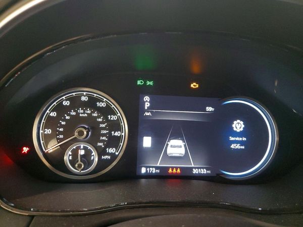 2025 GENESIS GV70