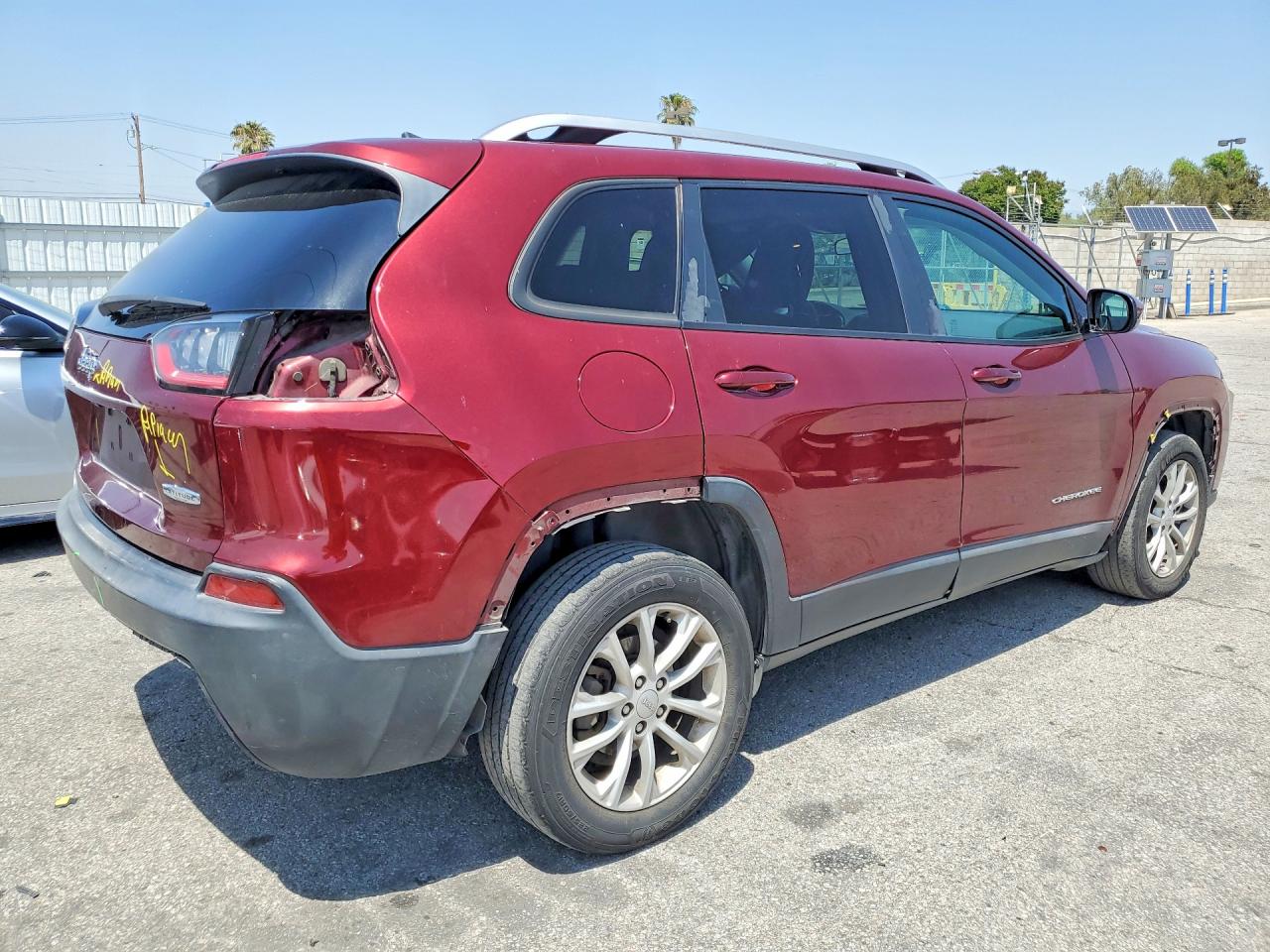 2020 JEEP CHEROKEE LATITUDE FWD