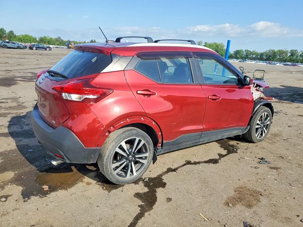 2018 NISSAN KICKS