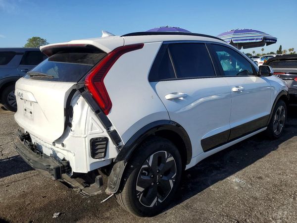2025 KIA NIRO Wind
