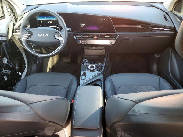 2025 KIA NIRO Wind