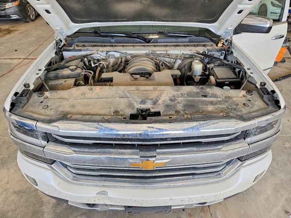 2017 CHEVROLET SILVERADO High Country