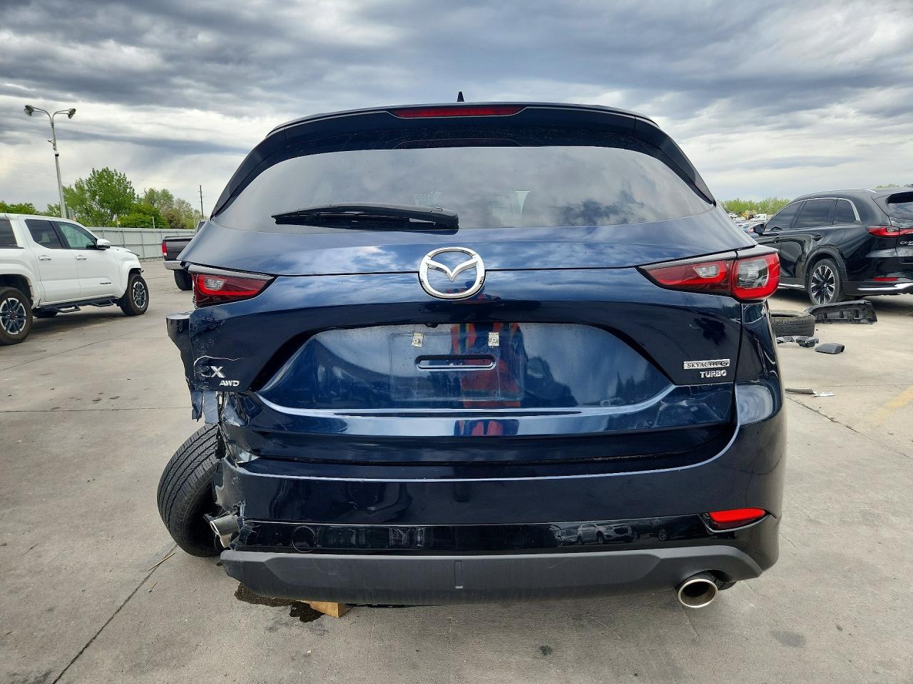 2024 MAZDA CX-5 Premium Package