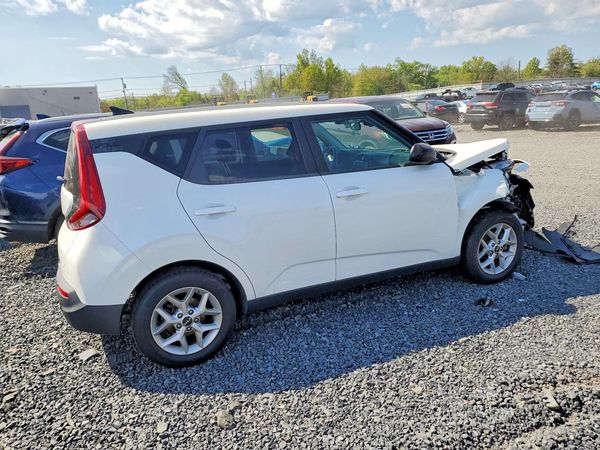 2022 KIA SOUL