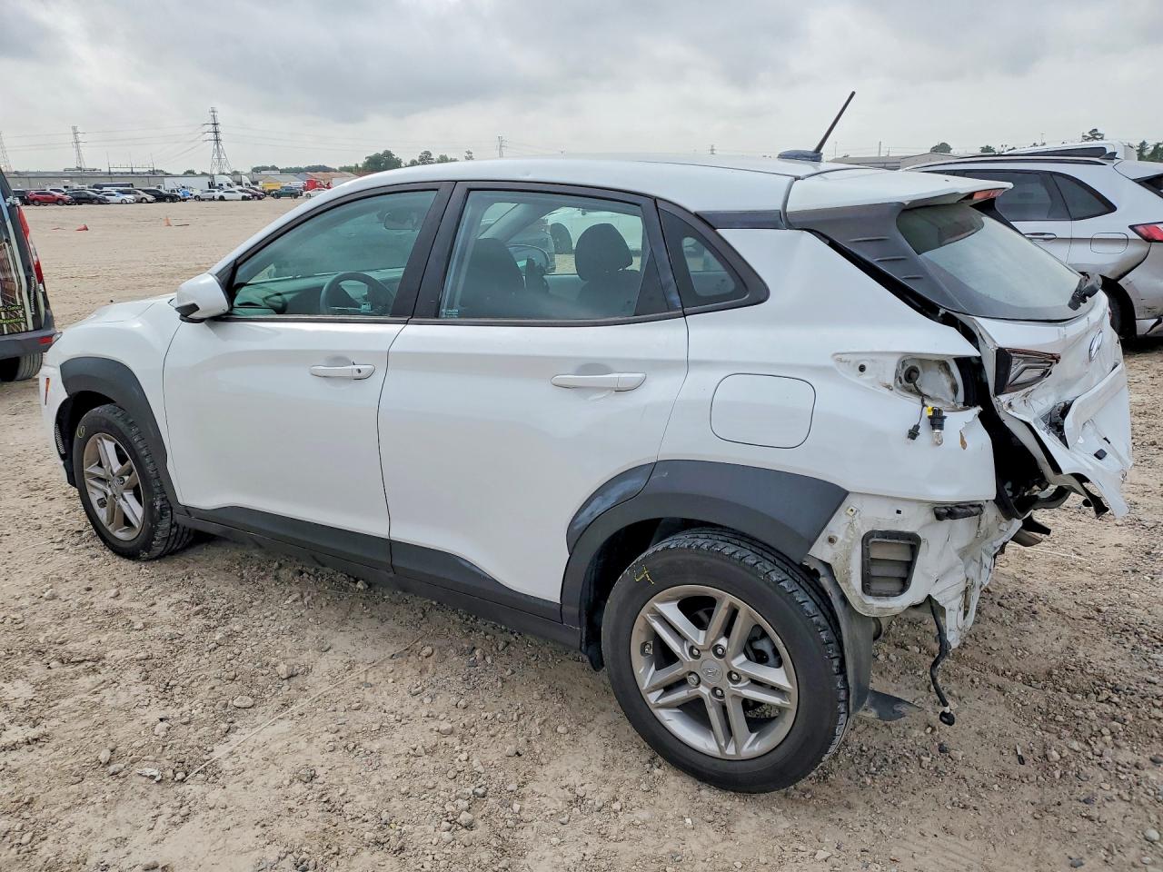 2021 HYUNDAI KONA SE