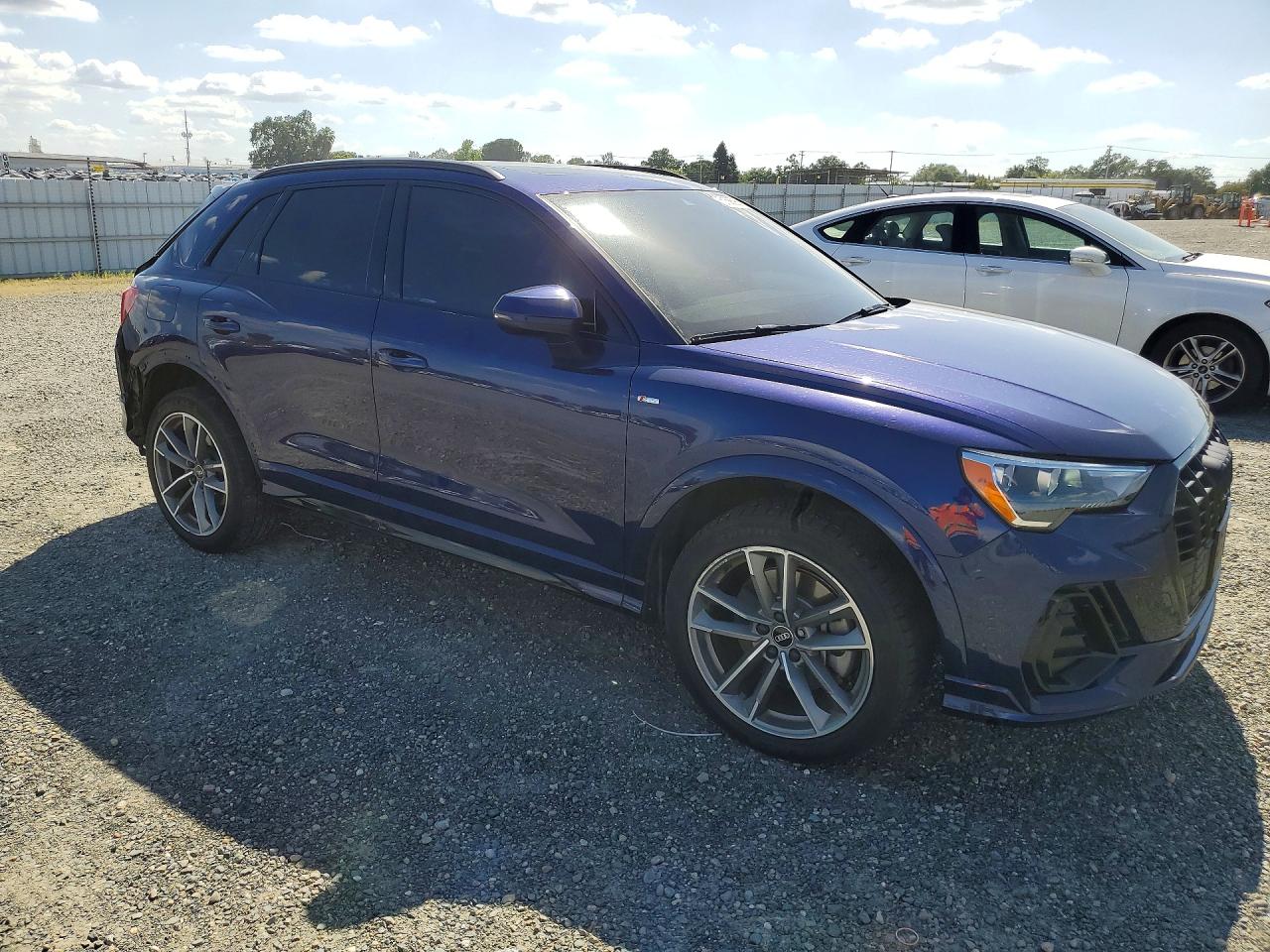 2022 AUDI Q3