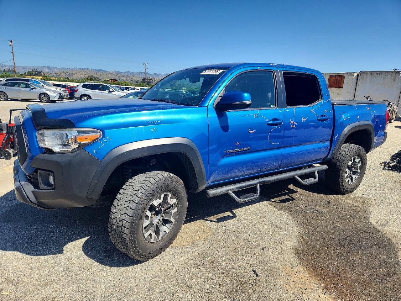 2017 TOYOTA TACOMA