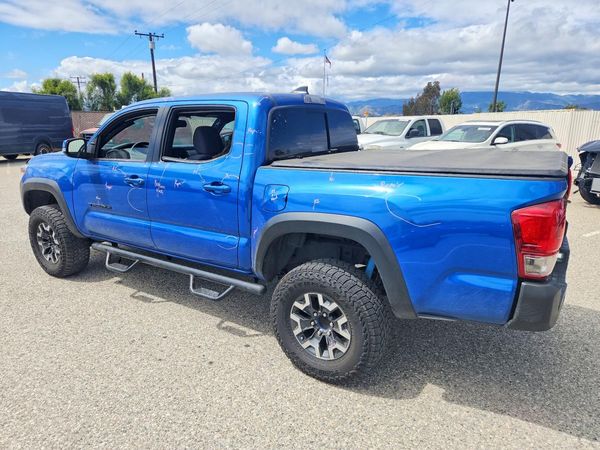 2017 TOYOTA TACOMA