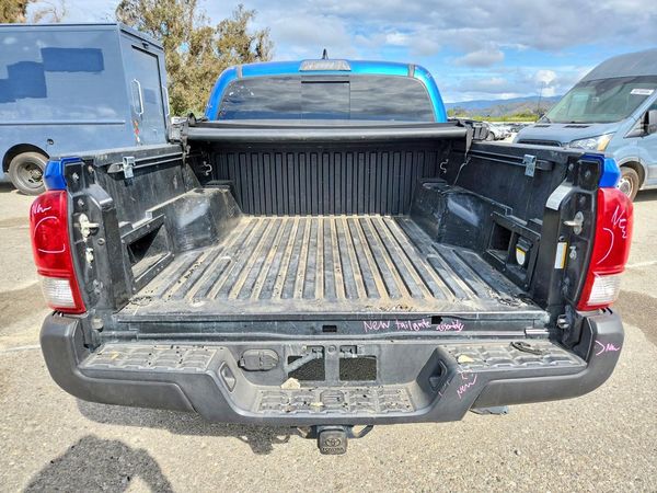 2017 TOYOTA TACOMA