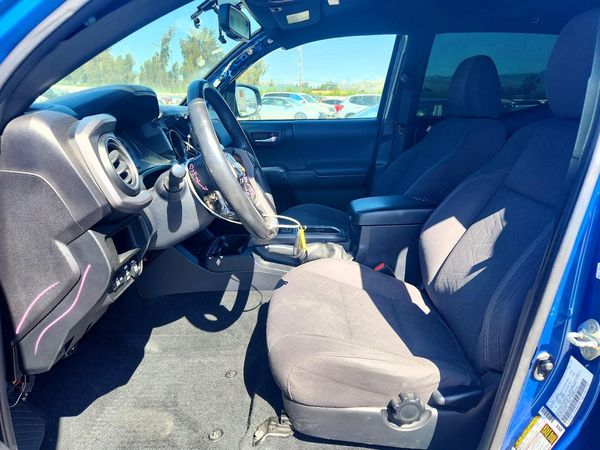 2017 TOYOTA TACOMA