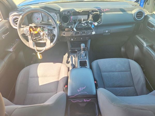 2017 TOYOTA TACOMA