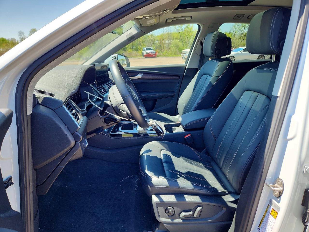 2023 AUDI Q5 quattro Premium Plus