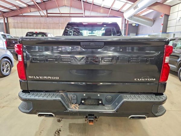 2019 CHEVROLET SILVERADO Trail Boss Custom