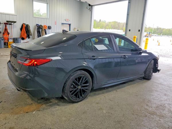2025 TOYOTA CAMRY