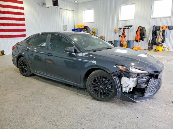 2025 TOYOTA CAMRY