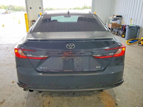2025 TOYOTA CAMRY