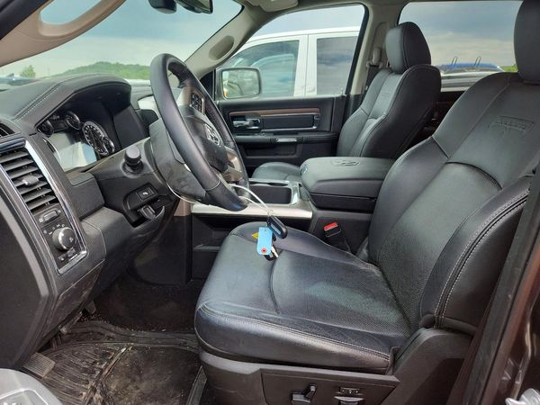 2017 RAM 1500 LARAMIE CREW CAB 4X4