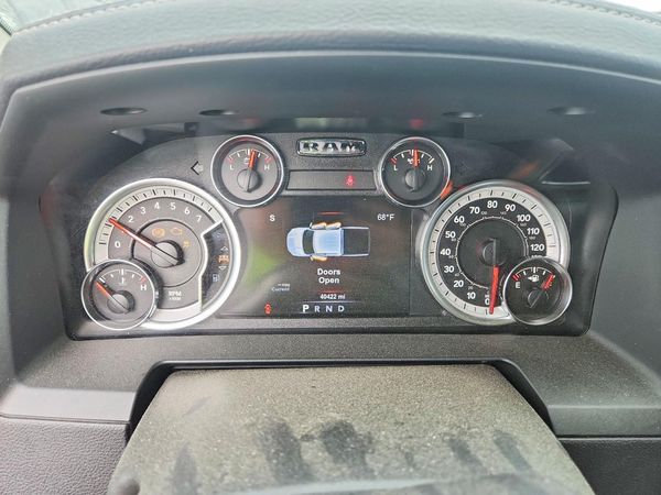 2017 RAM 1500 LARAMIE CREW CAB 4X4