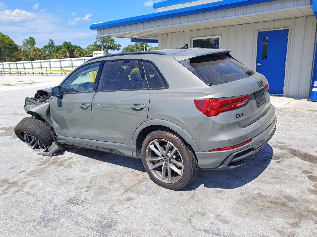 2025 AUDI Q3 S Line quattro Premium
