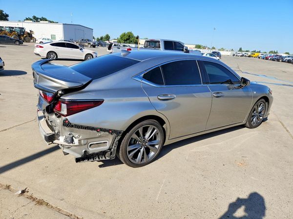 2019 LEXUS ES 350
