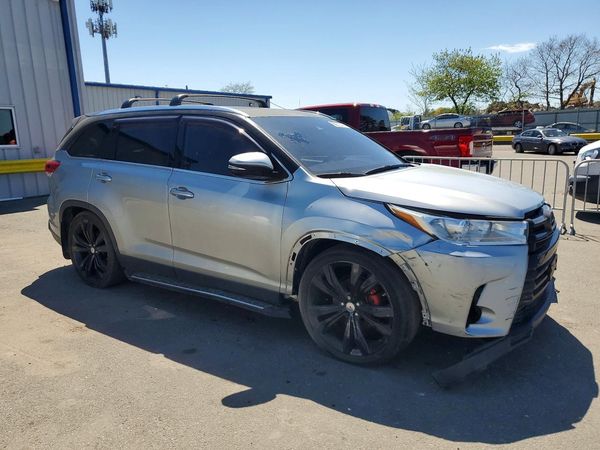 2019 TOYOTA HIGHLANDER SE/XLE