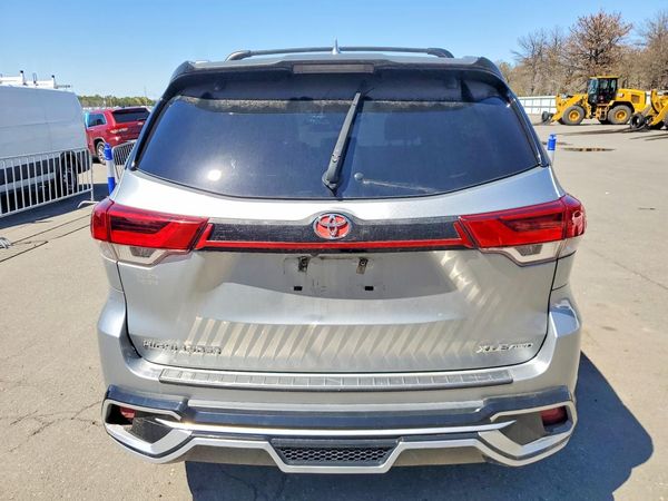 2019 TOYOTA HIGHLANDER SE/XLE