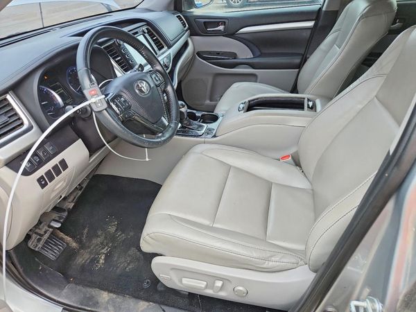 2019 TOYOTA HIGHLANDER SE/XLE