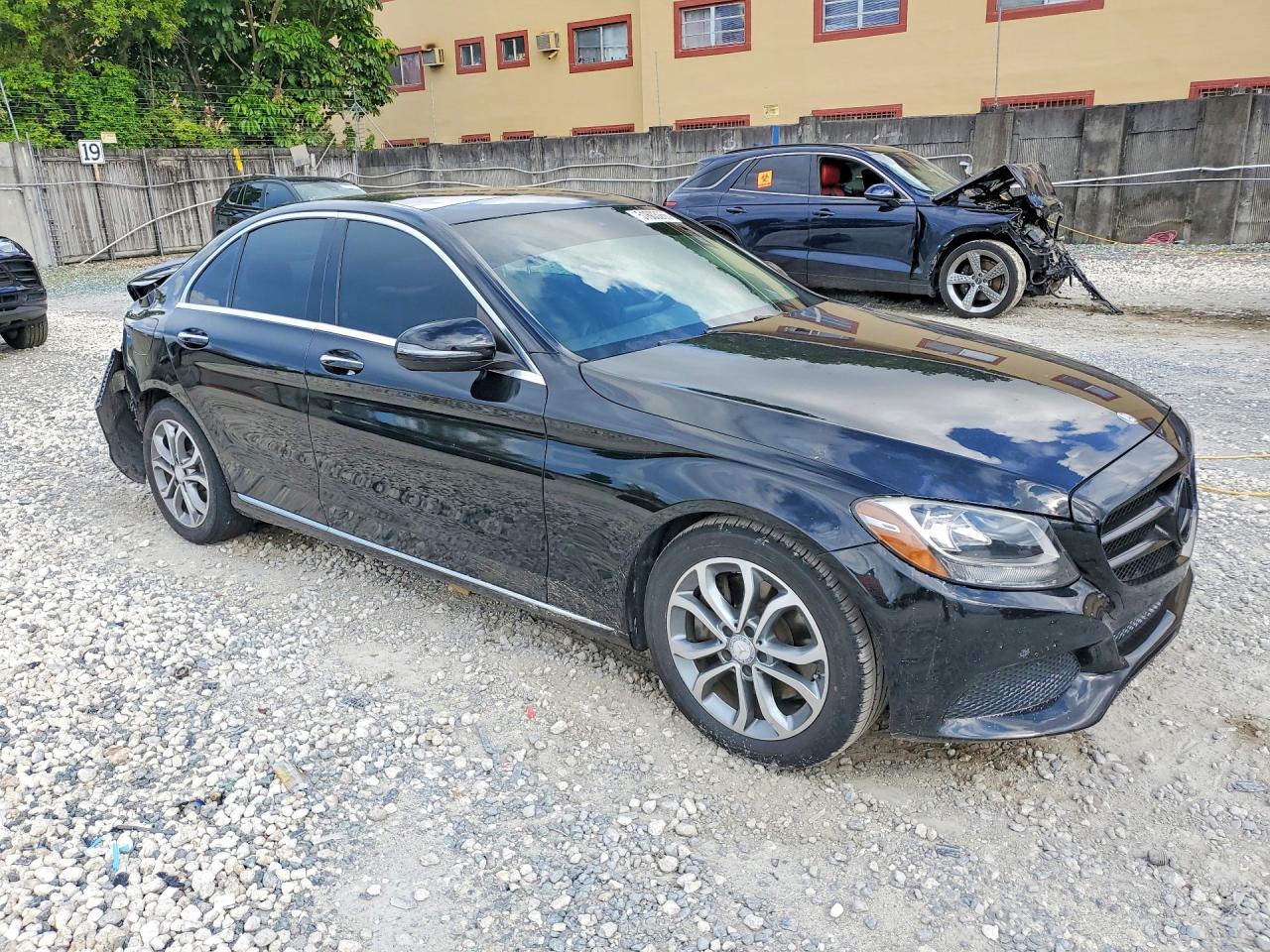 2017 MERCEDES-BENZ C C300