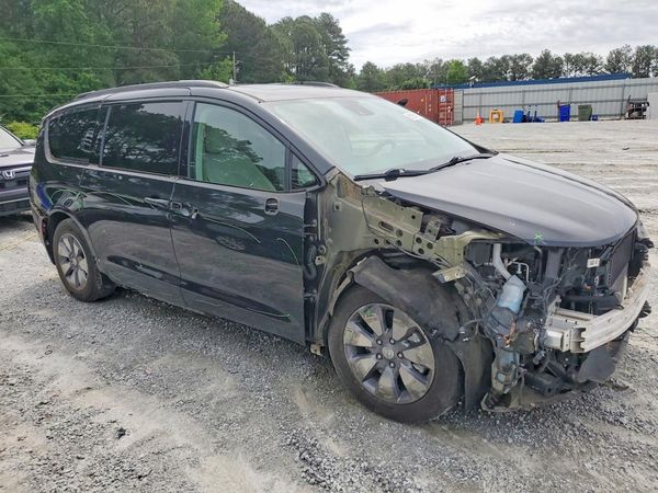 2018 CHRYSLER PACIFICA