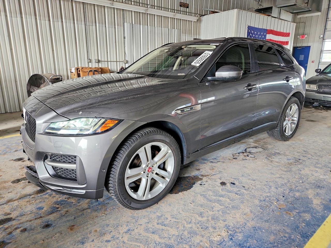 2017 JAGUAR F-PACE R-Sport