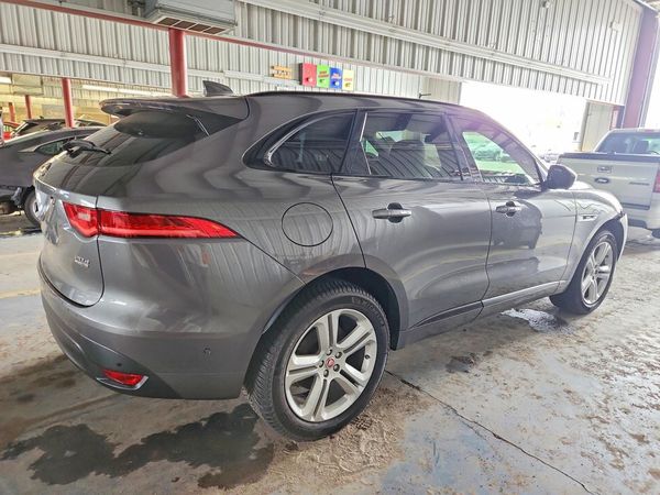 2017 JAGUAR F-PACE R-Sport