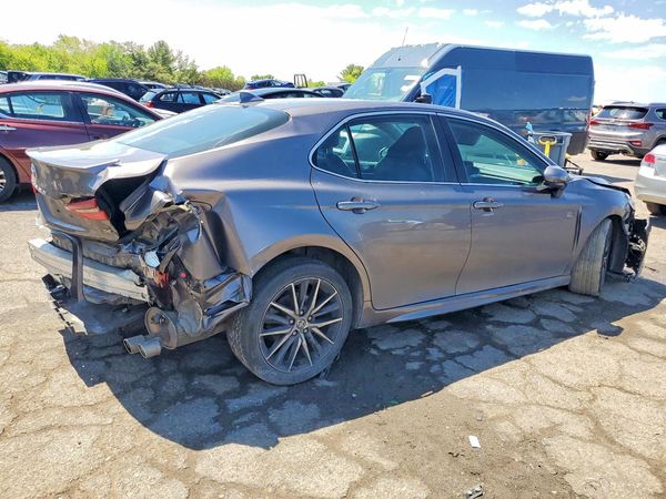 2021 TOYOTA CAMRY