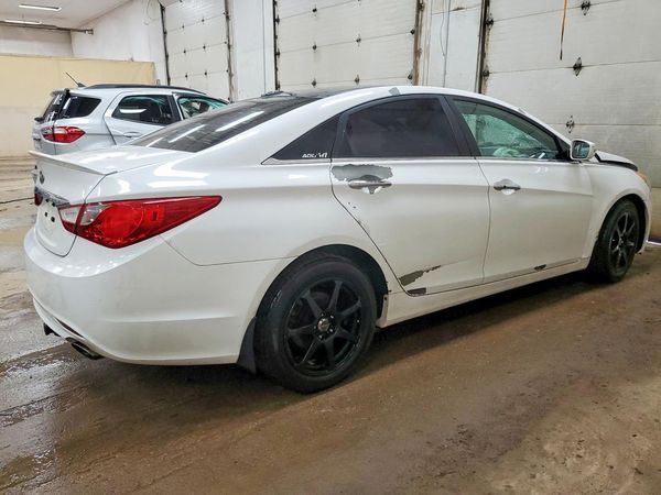 2012 HYUNDAI SONATA Middle level