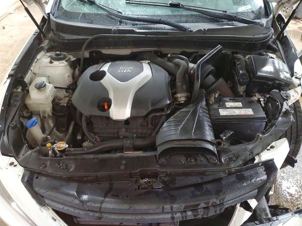 2012 HYUNDAI SONATA Middle level