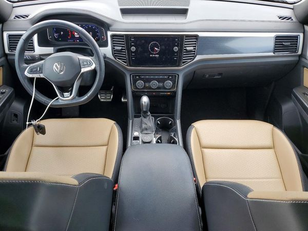 2021 VOLKSWAGEN ATLAS CROSS SPORT 4Motion SEL R-Line