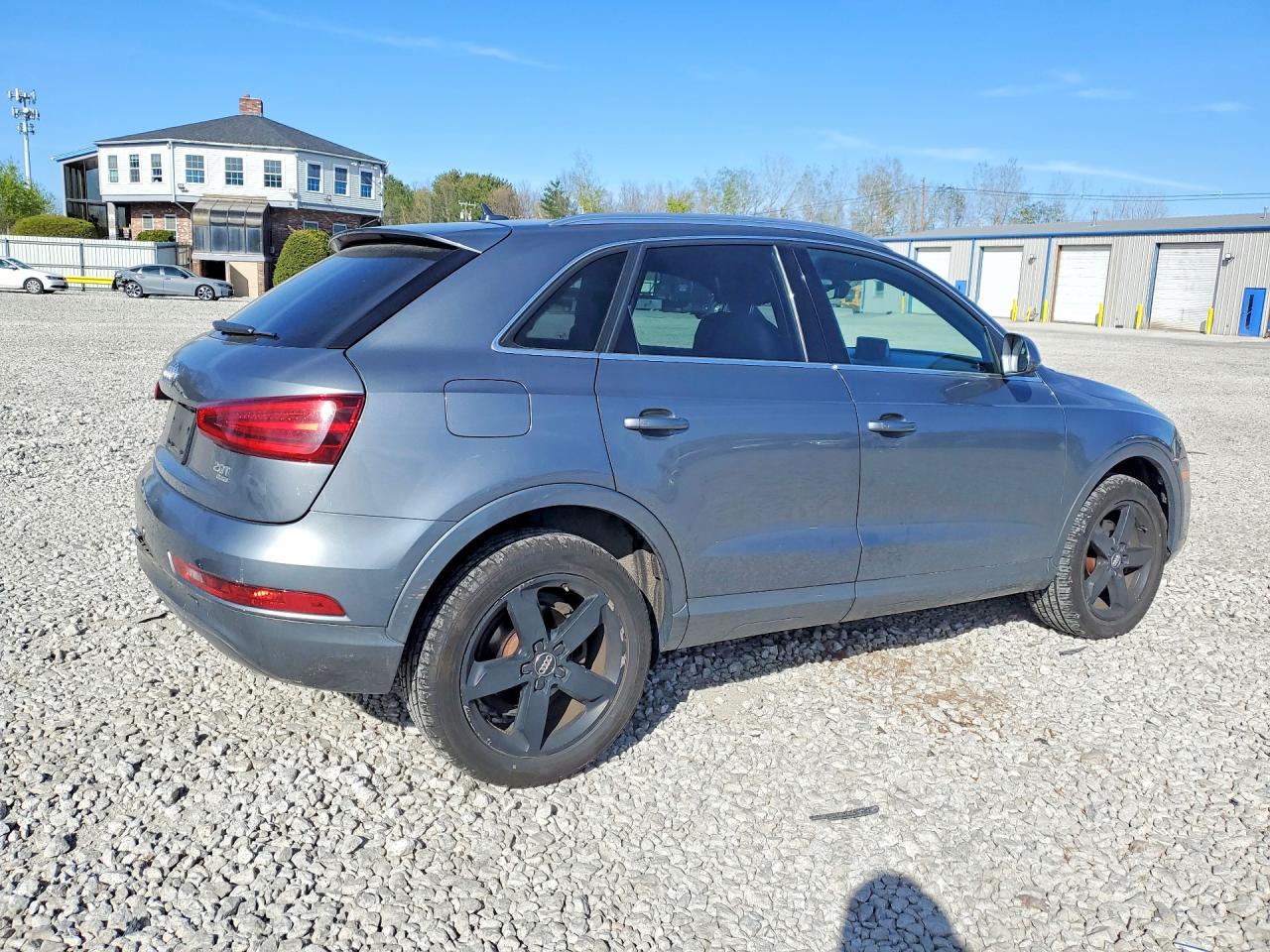 2015 AUDI Q3